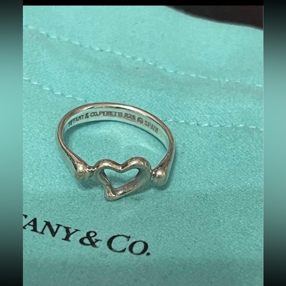 Tiffany and Co Elsa & Peretti open heart ring - Picture 2 of 7